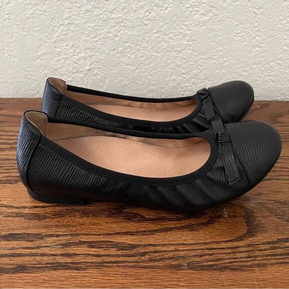 Vionic Black Leather Amorie Skimmers Ballet Flats Size 7 - Picture 4 of 7